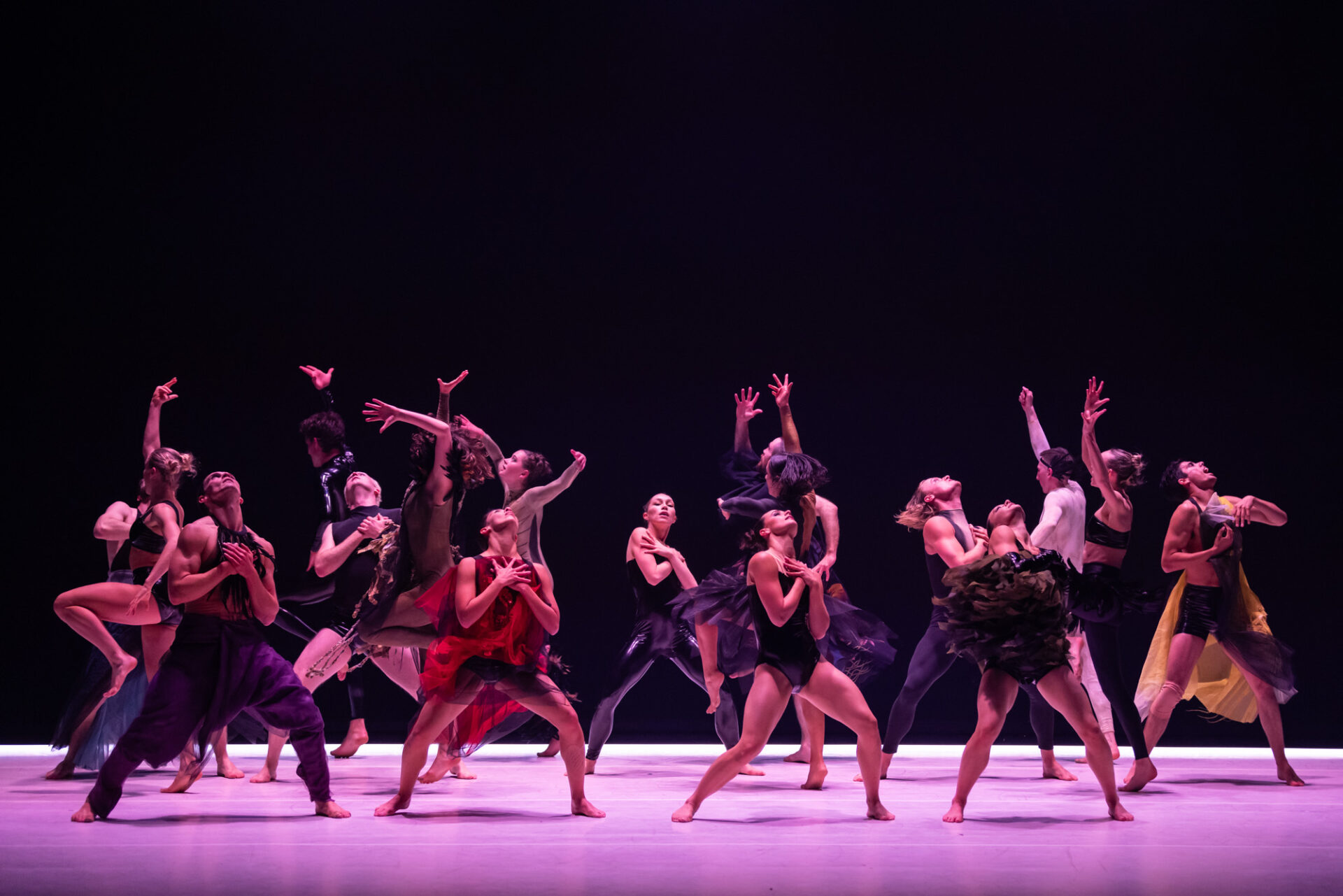 Sydney Dance Company performs Melanie Lane's 'Love Lock' on stage.